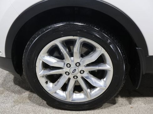 Used 2015 Ford Explorer Limited w/ Equipment Group 302A image 9