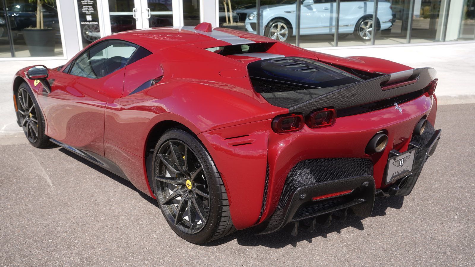 Used 2022 Ferrari SF90 Stradale AWD/4WD image 10