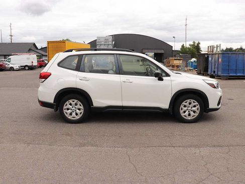 Used 2020 Subaru Forester w/ Alloy Wheel Package AWD/4WD image 4
