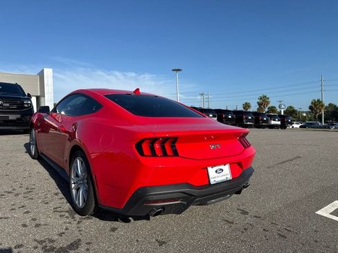 Used 2026 Ford Mustang GT Premium RWD image 3