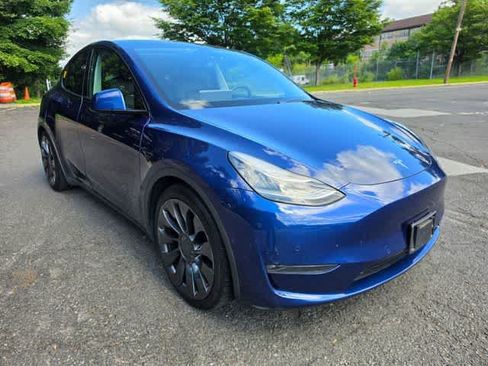Used 2021 Tesla Model Y Performance AWD/4WD image 3