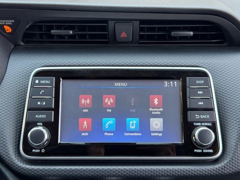 Used 2021 Nissan Kicks S FWD image 22