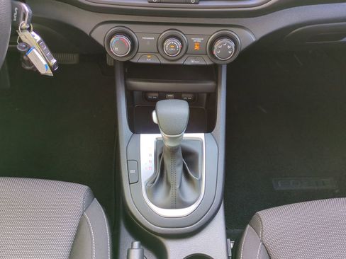 Used 2023 Kia Forte LXS w/ LXS Technology Package image 18