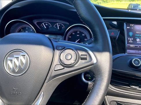 Used 2020 Buick Envision Essence AWD/4WD image 18