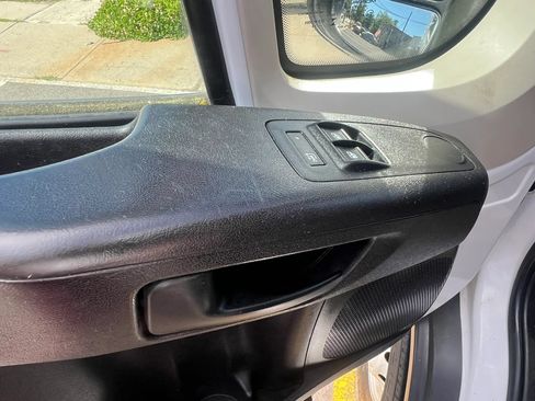 Used 2018 RAM ProMaster 2500 FWD image 13