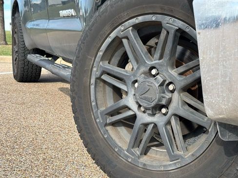 Used 2012 Toyota Tundra 2WD Double Cab image 2