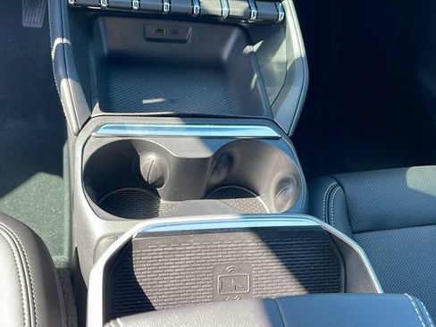 New 2026 GMC Terrain Elevation w/ Elevation Premium Package FWD image 20