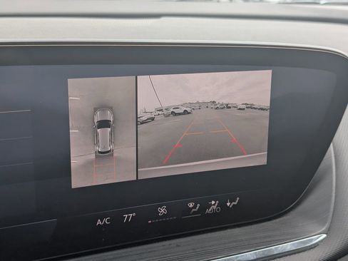 Used 2025 Buick Envision Preferred AWD/4WD image 23