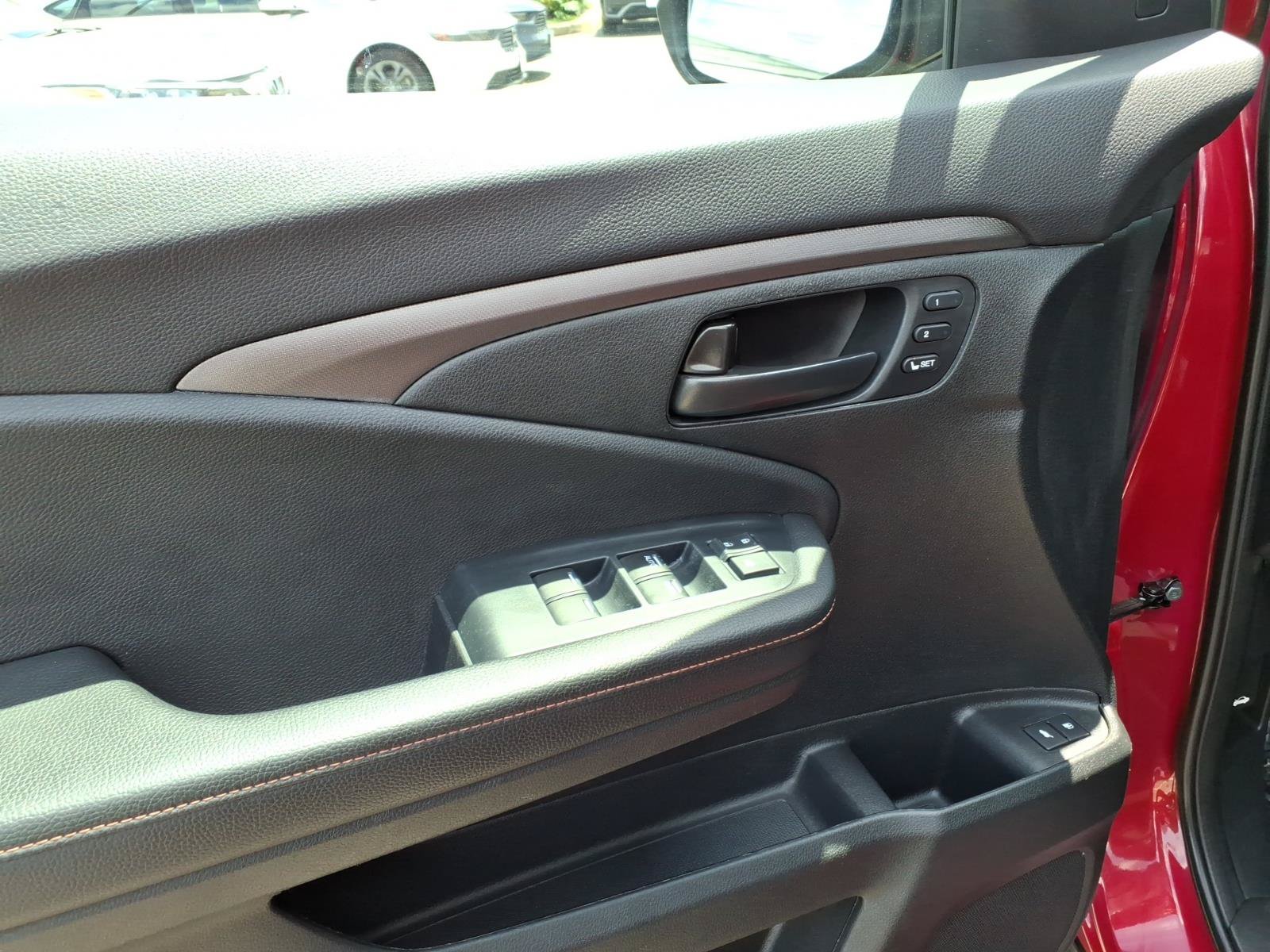 Used 2023 Honda Passport TrailSport image 18
