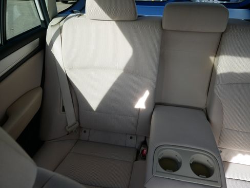 Used 2019 Subaru Outback 2.5i Premium w/ Popular Package #2 image 12