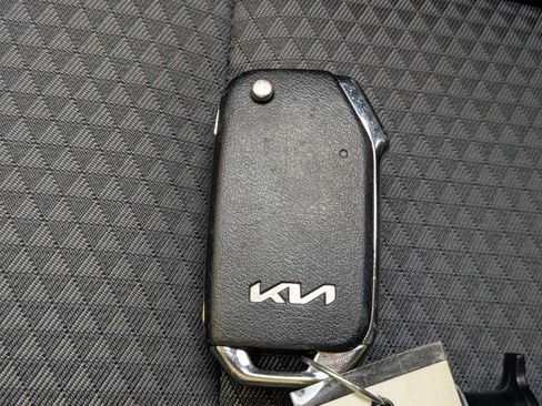 Used 2024 Kia Soul LX w/ Option Group 015 FWD image 27