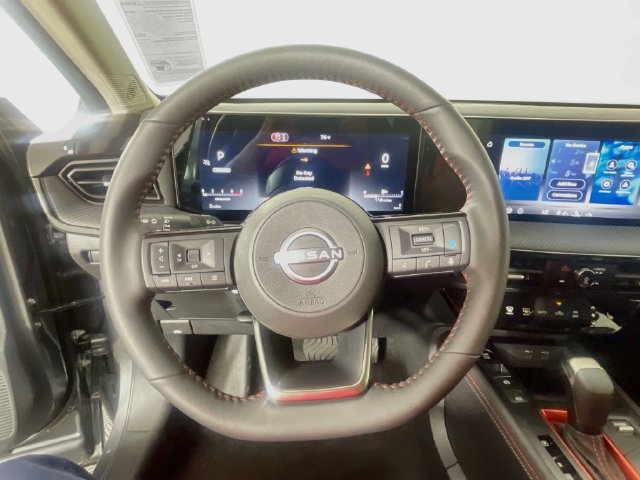 New 2027 Nissan Kicks SR w/ SR Premium Package FWD image 8
