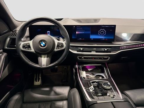 Used 2023 BMW X7 xDrive40i w/ Executive Package image 21