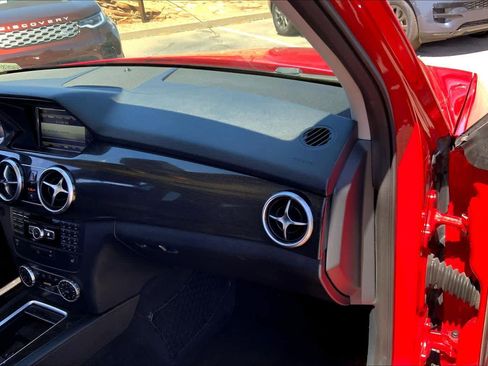 Used 2015 Mercedes-Benz GLK 350 4MATIC image 18