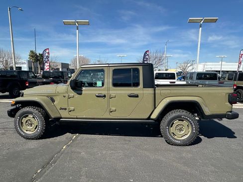 New 2026 Jeep Gladiator Sport image 3