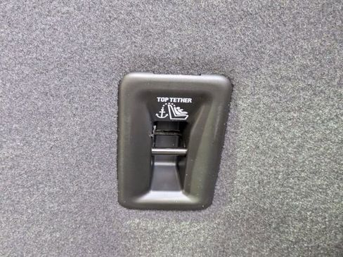 New 2027 Chevrolet Bolt LT w/ Comfort Package FWD image 28