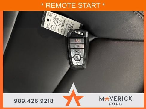 Used 2022 Ford Explorer XLT w/ Equipment Group 202A AWD/4WD image 24