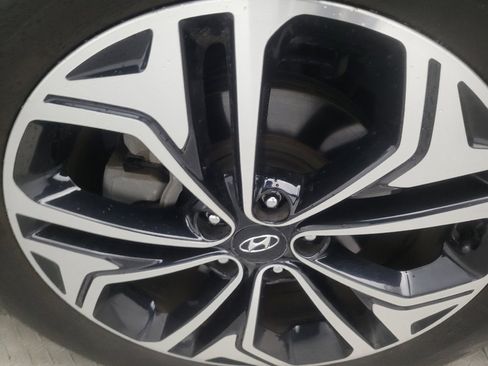 Used 2020 Hyundai Santa Fe Limited FWD image 31