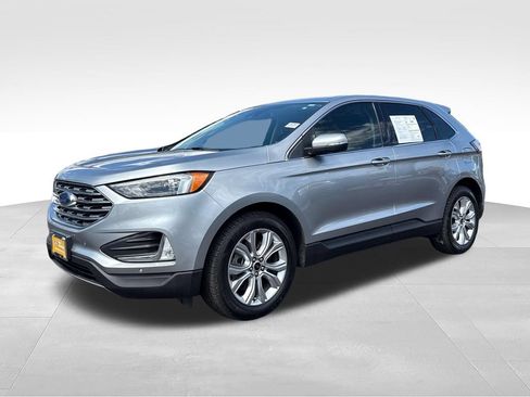 Certified 2023 Ford Edge Titanium AWD/4WD image 4