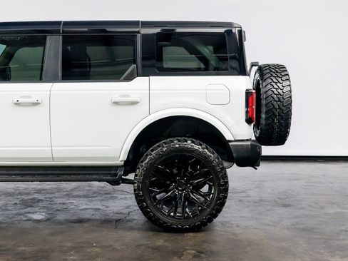 Used 2025 Ford Bronco Outer Banks w/ Sasquatch Package image 14