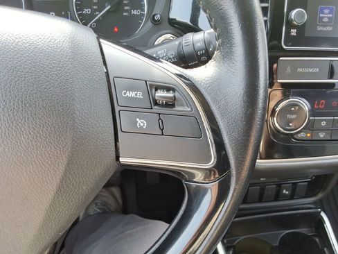 Used 2019 Mitsubishi Outlander SEL image 26