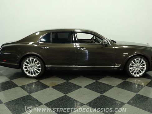 Used 2020 Bentley Mulsanne RWD image 13