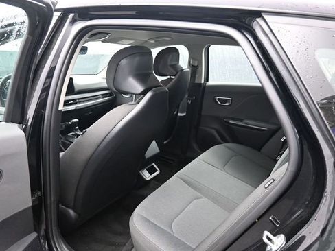 Used 2025 Kia K4 FWD image 14