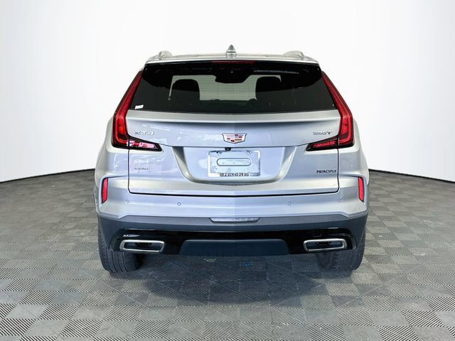 Used 2024 Cadillac XT4 Premium Luxury AWD/4WD image 7