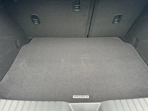 New 2025 MAZDA MAZDA3 Hatchback w/Premium Plus Pkg image 13