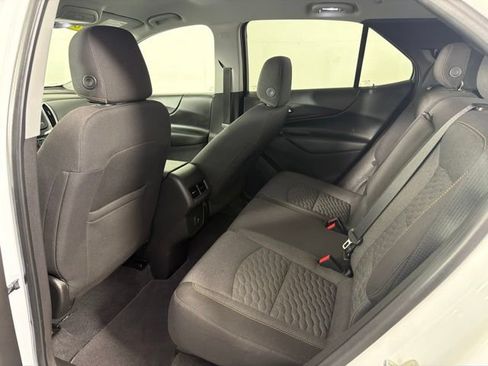 Used 2020 Chevrolet Equinox LT FWD image 18