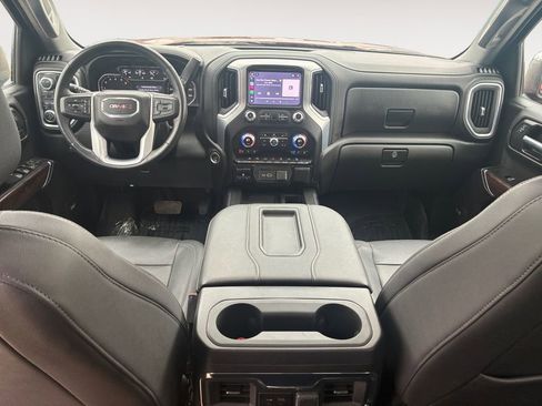 Used 2022 GMC Sierra 1500 SLT w/ SLT Premium Plus Package AWD/4WD image 16