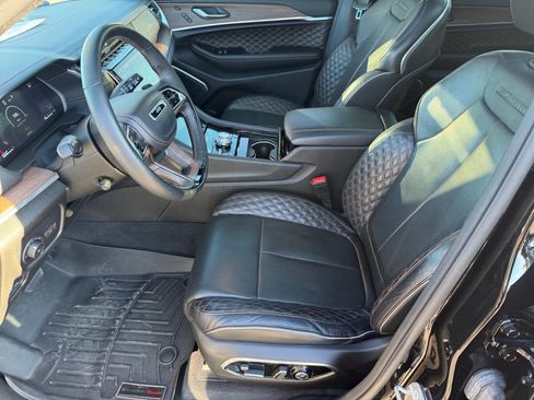 Used 2021 Jeep Grand Cherokee L Summit w/ Advanced Protech Group IV image 10