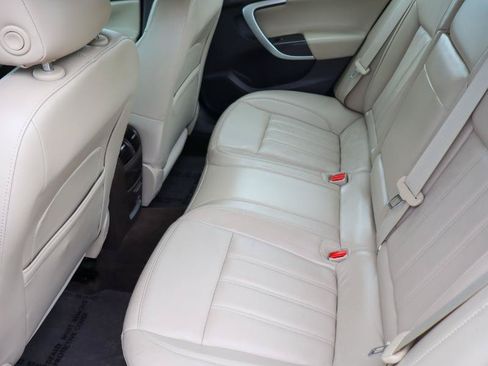 Used 2013 Buick Regal Premium FWD image 9