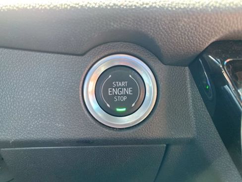 Used 2024 Chevrolet Traverse LS AWD/4WD image 10