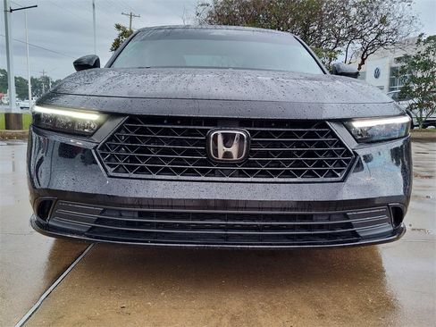 Used 2024 Honda Accord Sport image 15