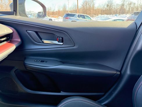 Used 2024 Toyota Prius Prime XSE Premium image 36