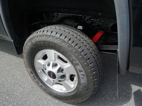 Used 2017 GMC Sierra 2500 SLE w/ HD SLE Preferred Plus Package image 19