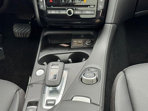 New 2025 INFINITI QX50 Sport image 9