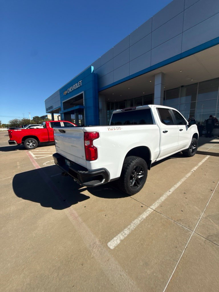 Used 2024 Chevrolet Silverado 1500 LT Trail Boss w/ Protection Package AWD/4WD image 3