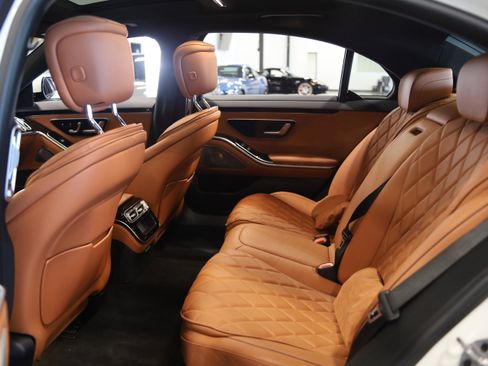 Used 2022 Mercedes-Benz S 580 4MATIC Sedan image 38