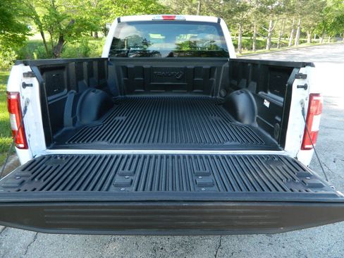 Used 2019 Ford F150 XL w/ Equipment Group 101A Mid AWD/4WD image 9