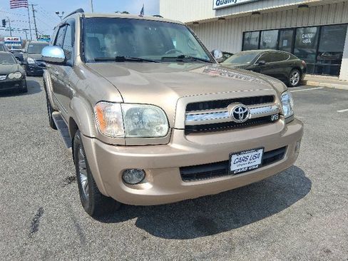 Used 2007 Toyota Sequoia Limited image 2