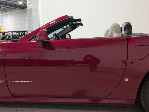 Used 2006 Cadillac XLR V RWD image 31
