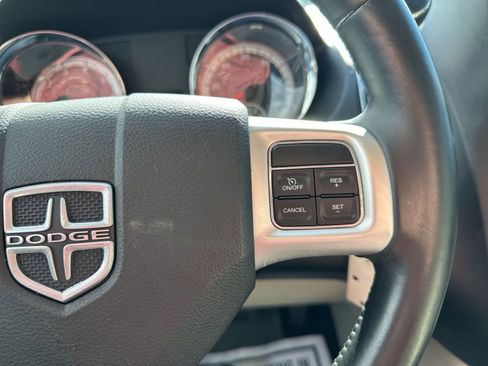 Used 2015 Dodge Grand Caravan American Value Package w/ UConnect Hands-Free Group FWD image 52