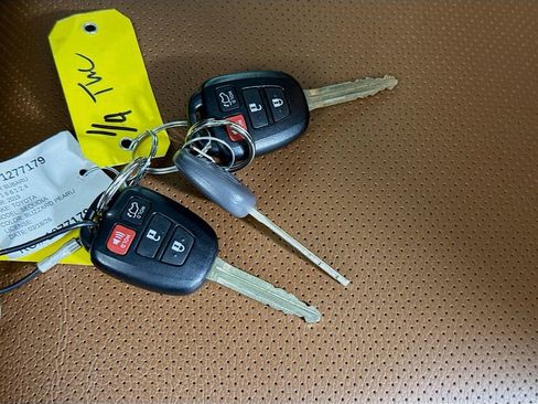 Certified 2019 Toyota Sequoia Platinum w/ Carpet Mat Package (TMS) image 40