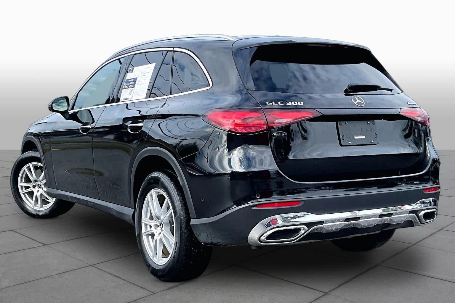 Used 2024 Mercedes-Benz GLC 300 4MATIC image 12