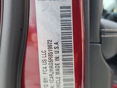 Used 2024 Jeep Grand Cherokee Altitude image 19