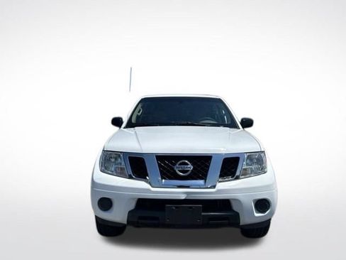 Used 2012 Nissan Frontier SV AWD/4WD image 12
