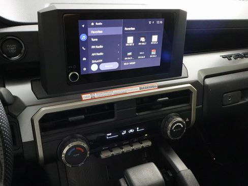 Used 2025 Toyota Tacoma SR5 RWD image 29