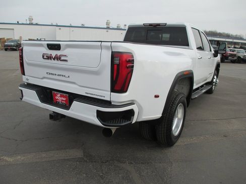 Certified 2024 GMC Sierra 3500 Denali w/ Denali Reserve Package image 4